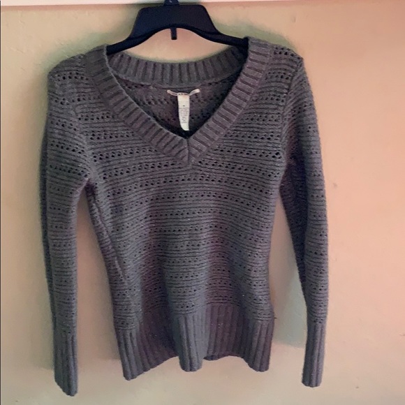 Lucky Brand Sweater - Picture 1 of 3